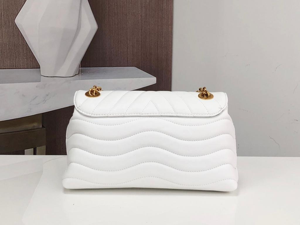 Louis Vuitton New Wave Chain Bag 24cm White