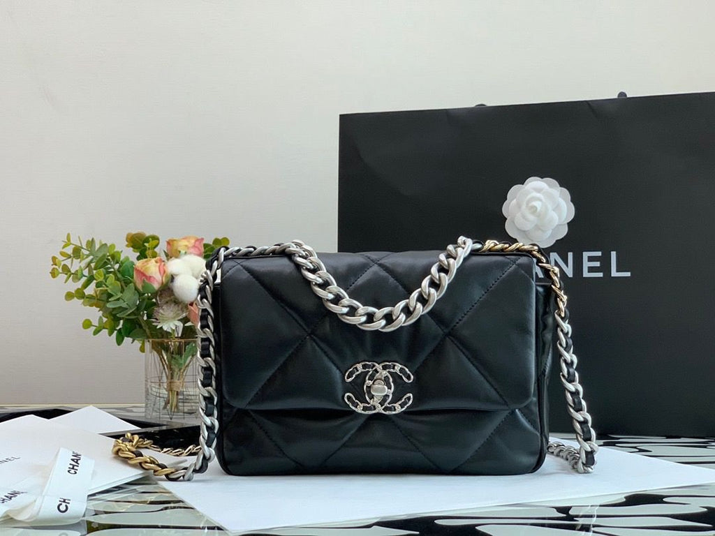 Chanel Flap Bag Classic 26cm Black