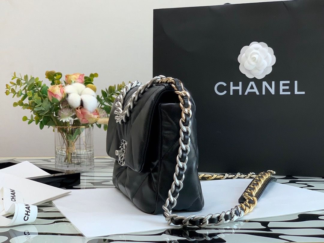Chanel Flap Bag Classic 26cm Black