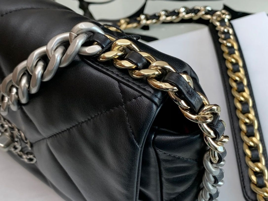Chanel Flap Bag Classic 26cm Black