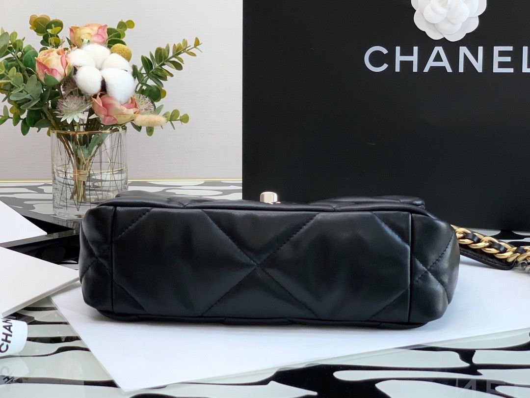 Chanel Flap Bag Classic 26cm Black