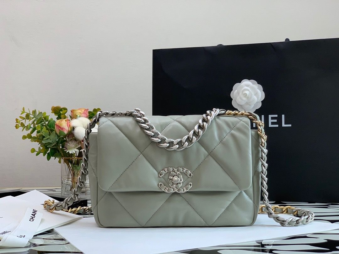 Chanel Flap Bag Classic 26cm Grey