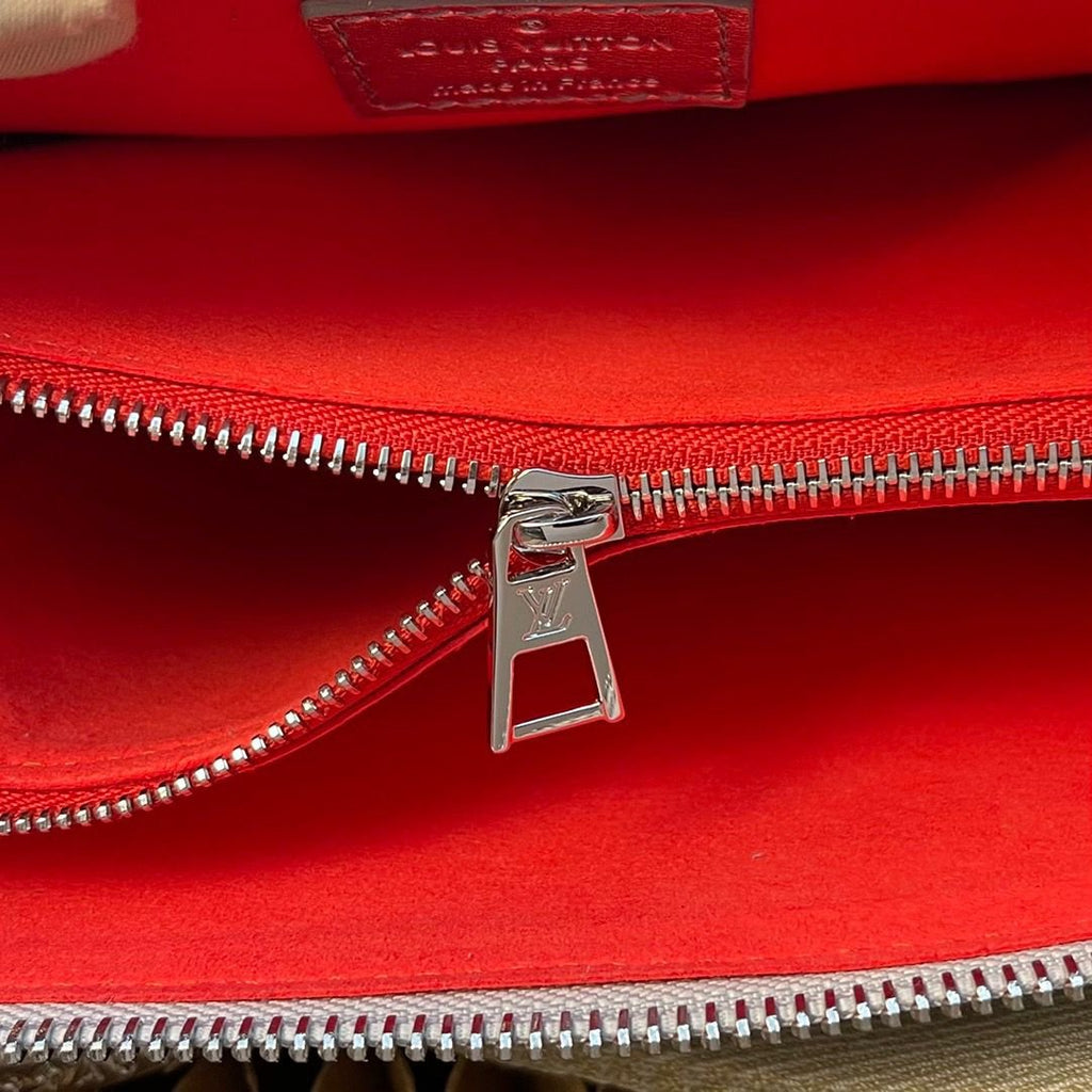 Louis Vuitton Coussin PM Monogram 10.2 Inches Silver