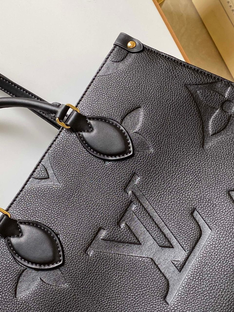 Louis Vuitton On The Go MM 34cm