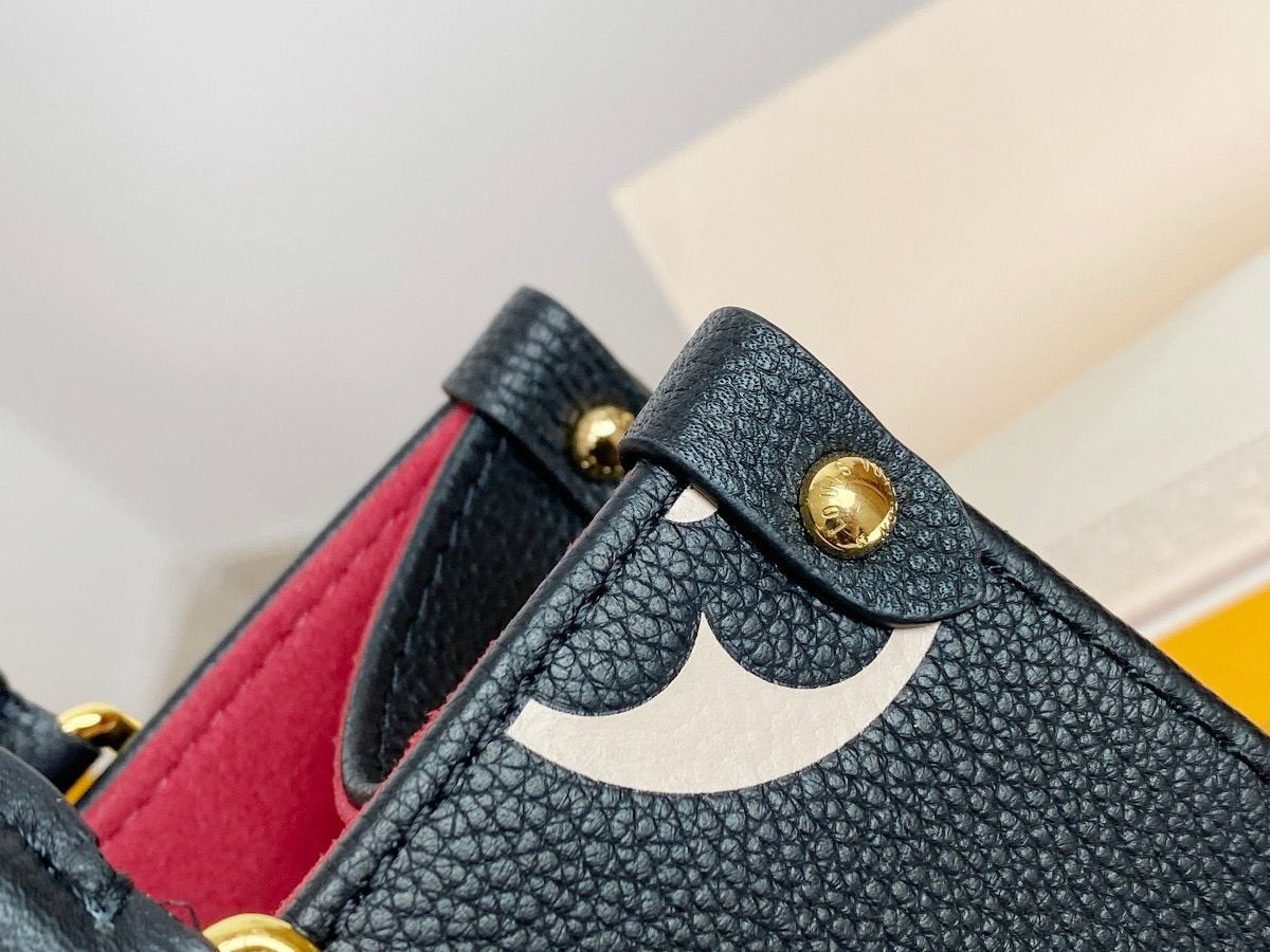 Louis Vuitton Handle Bag 25cm Black