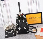 Louis Vuitton NeoNoe Bag 26cm Oversized Monogram Cowhide Leather Canvas Fall/Winter Collection M56889 Noir