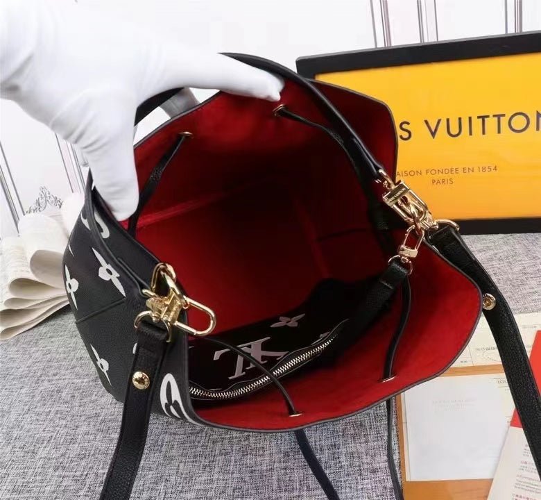 Louis Vuitton NeoNeo Bags 26cm Black