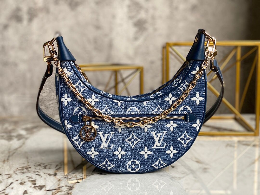 Louis Vuitton M81098 Loop 24cm Blue