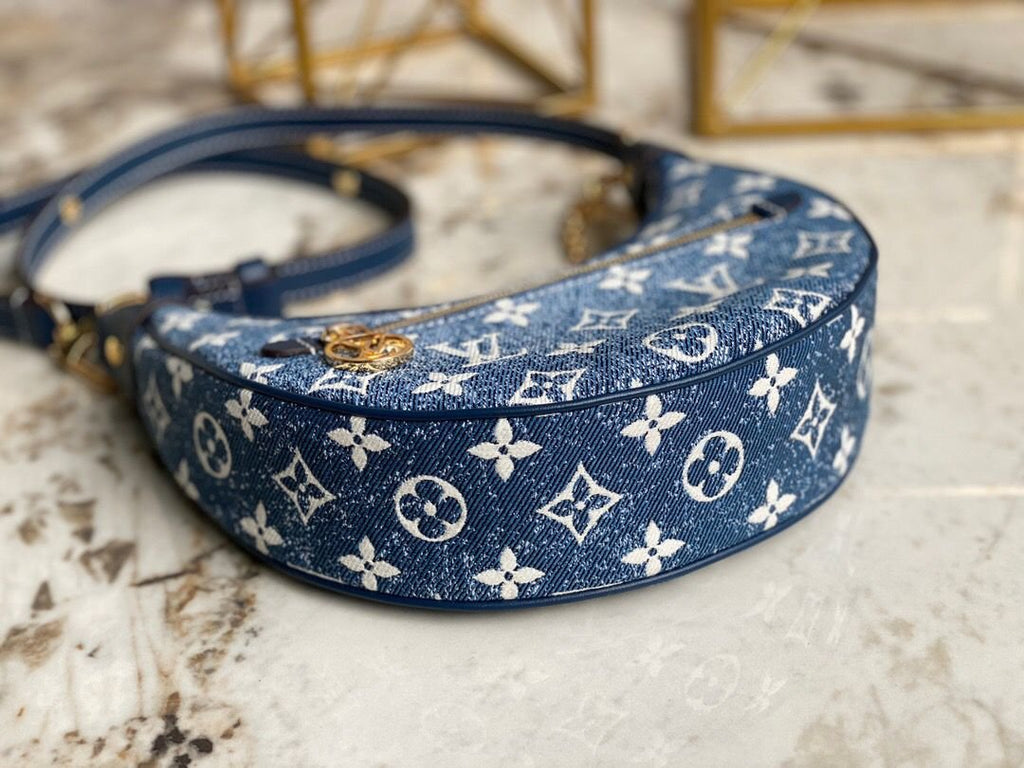 Louis Vuitton M81098 Loop 24cm Blue