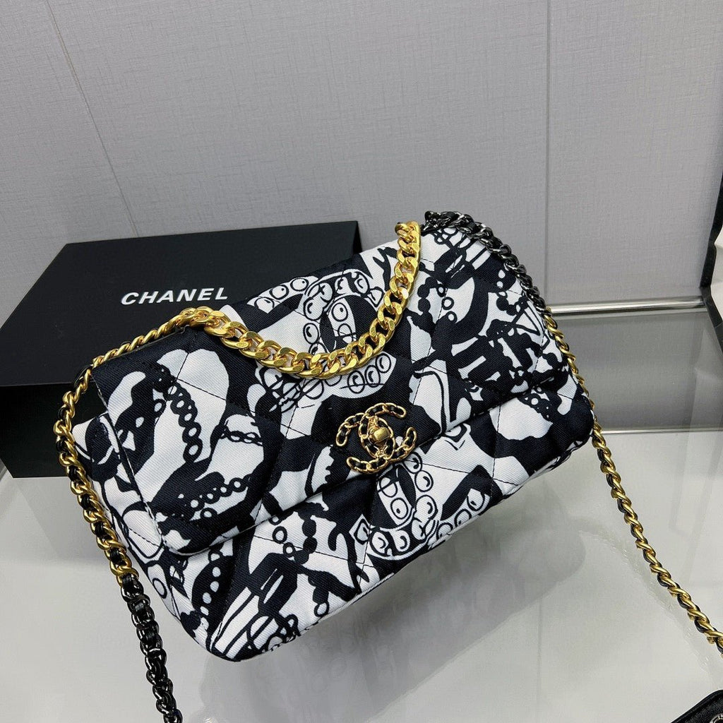 Chanel Flap Bag 30cm Black And White