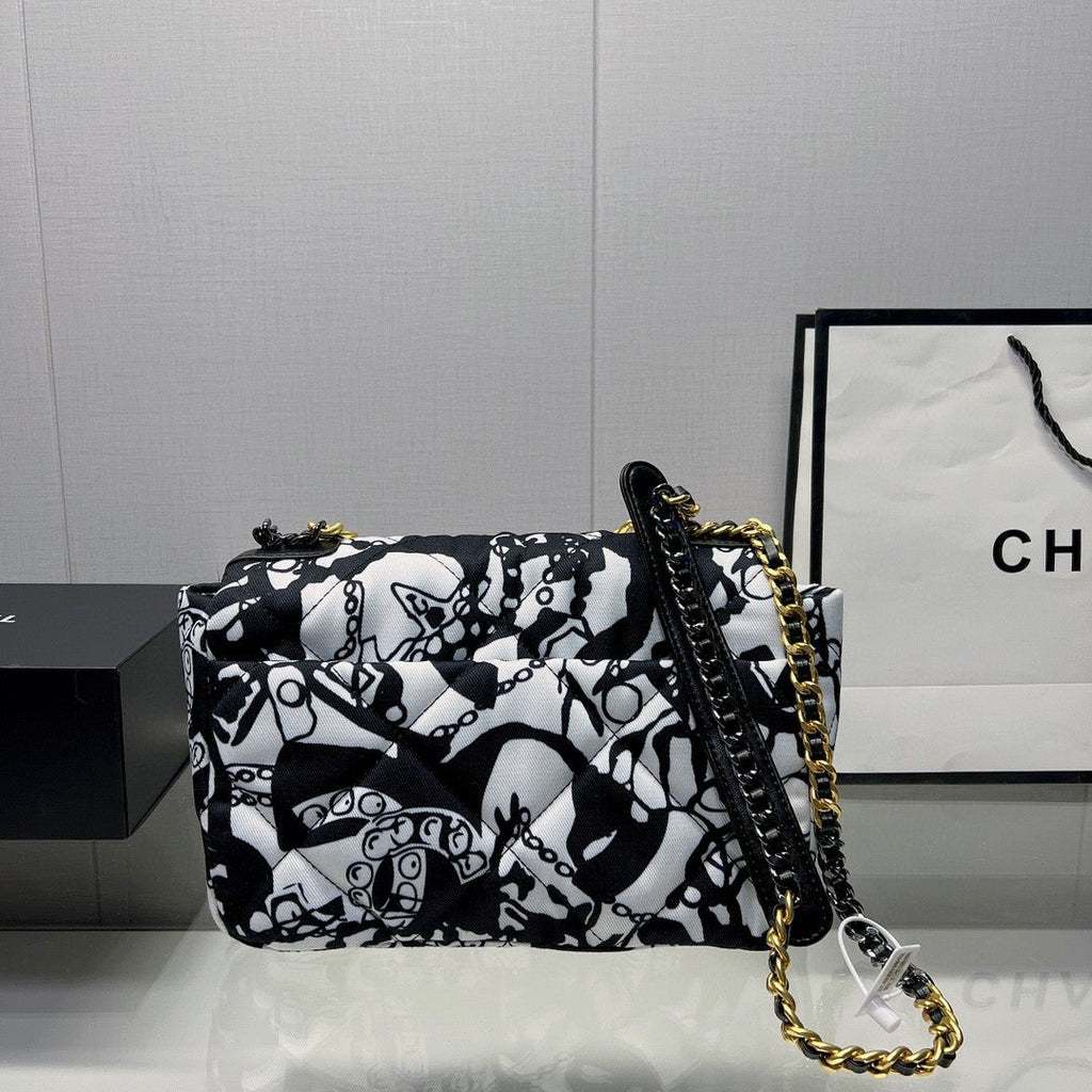 Chanel Flap Bag 30cm Black And White