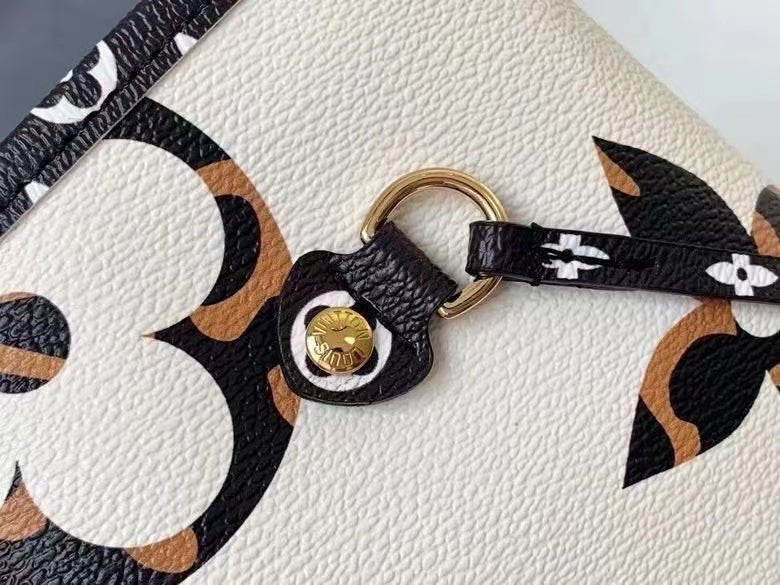 Louis Vuitton Neverfull MM Tote Bag 32cm Monogram Jungle Canvas Spring/Summer Collection M44716 Ivoire