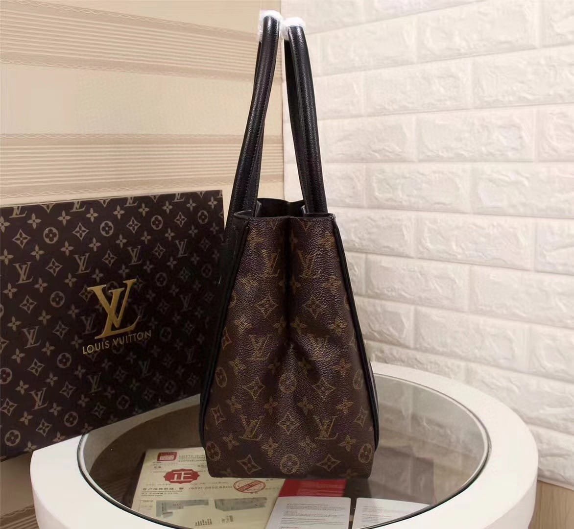 Louis Vuitton Kimono Tote Bag 39cm Monogram Canvas Spring/Summer Collection M41856 Noir