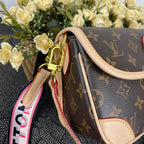 Louis Vuitton M45985 Diane 25cm Brown