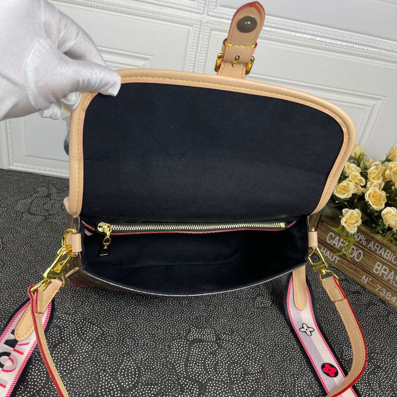 Louis Vuitton M45985 Diane 25cm Brown