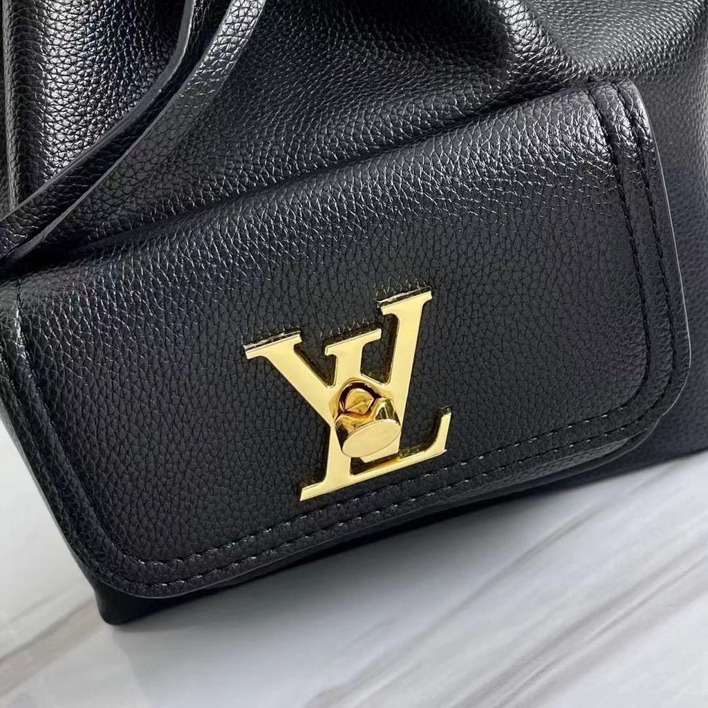 Louis Vuitton LockMe Bucket Bag 24cm Grained Calfskin Leather Spring/Summer Collection M57687 Black