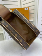 Louis Vuitton King Size Toiletry Bag 28cm Monogram Canvas Spring/Summer Collection M47528 Brown