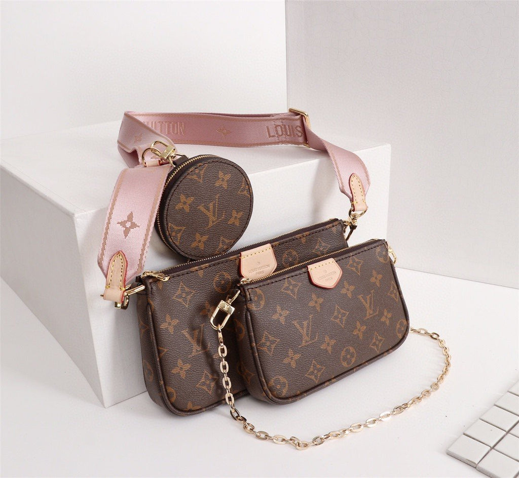 Louis Vuitton Multi Pochette Accessoires Monogram Canvas Fall/Winter Collection M44840 Rose Clair