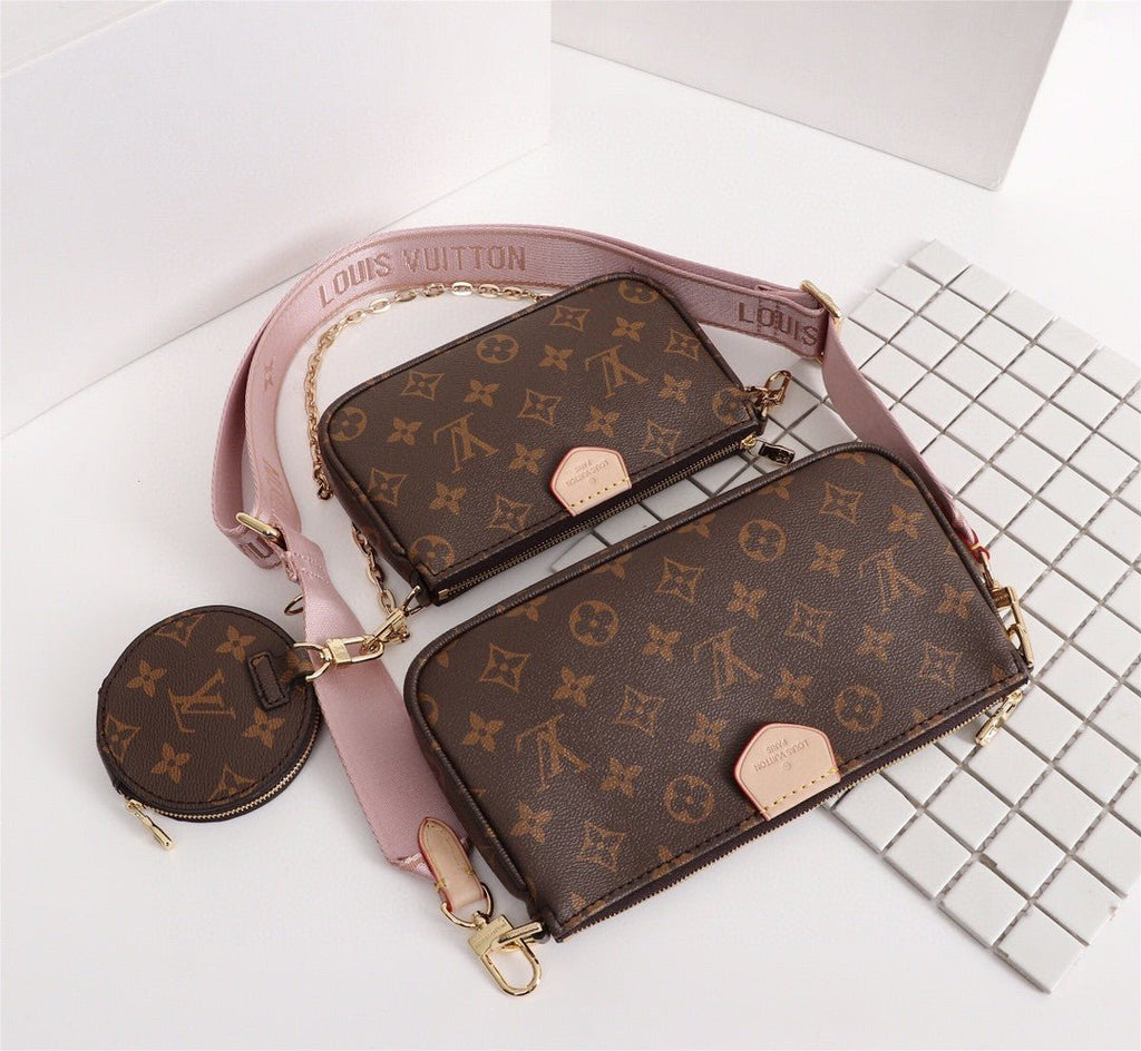 Louis Vuitton Multi Pochette Accessoires Monogram Canvas Fall/Winter Collection M44840, Rose Clair