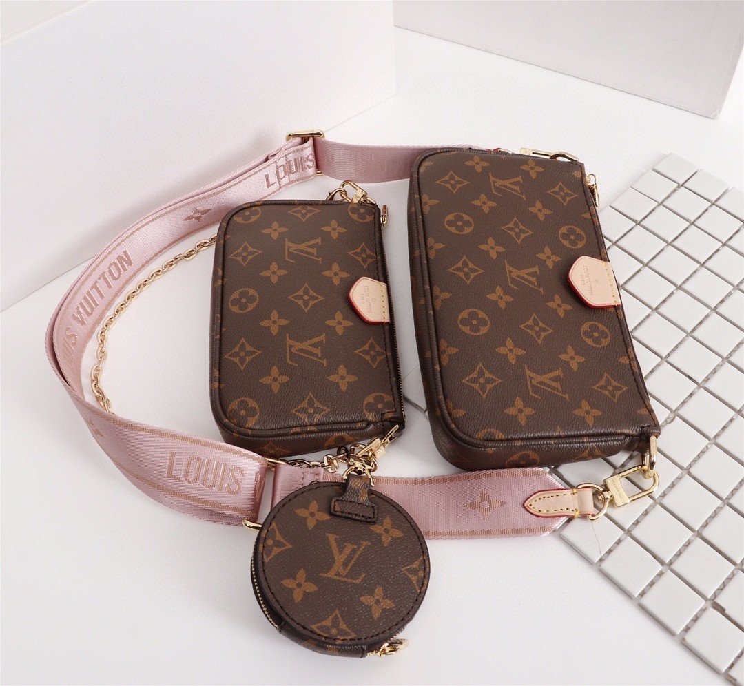 Louis Vuitton Multi Pochette Accessoires Monogram Canvas Fall/Winter Collection M44840 Rose Clair