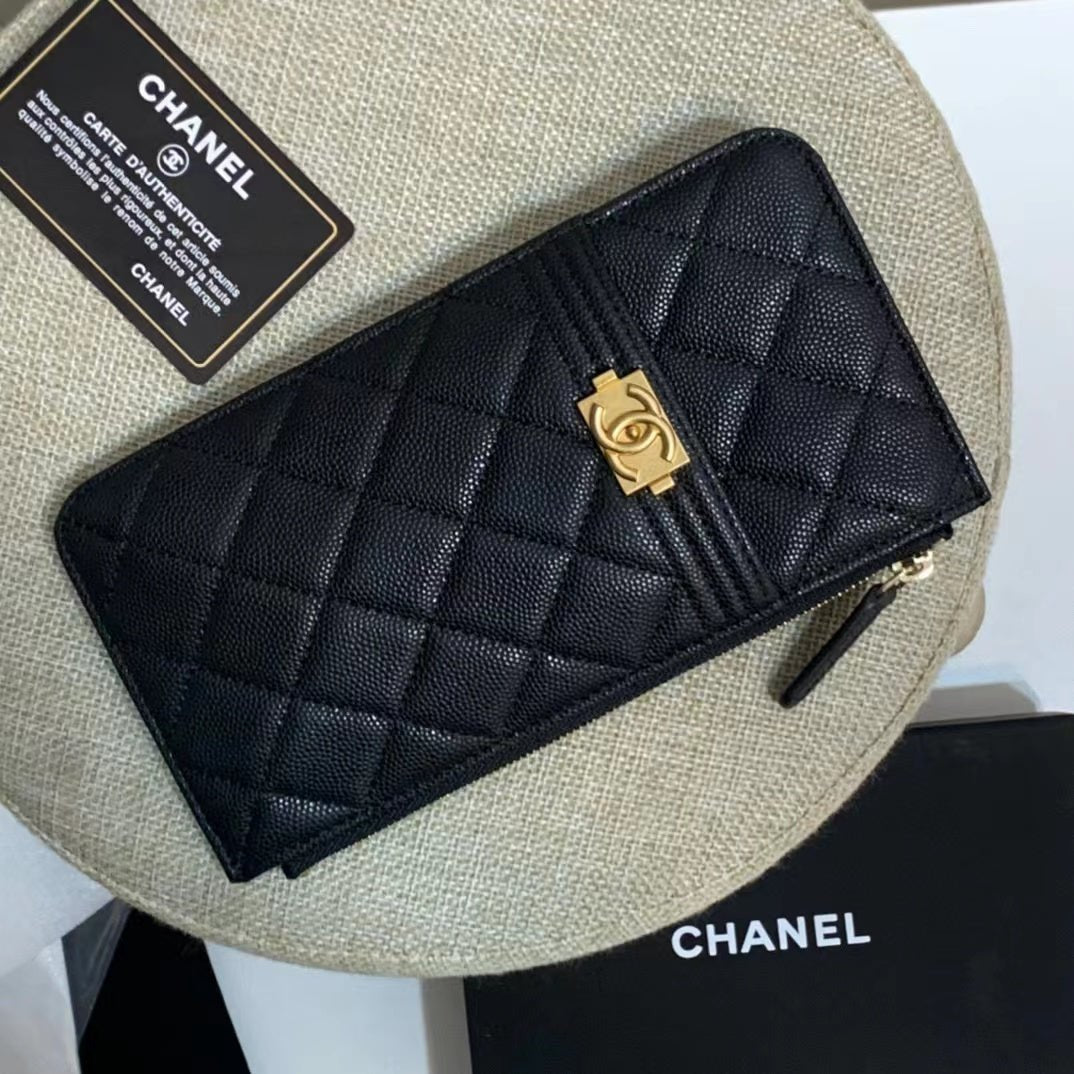 Chanel Coco Clutch Bag 19cm Gold Toned Hardware CC