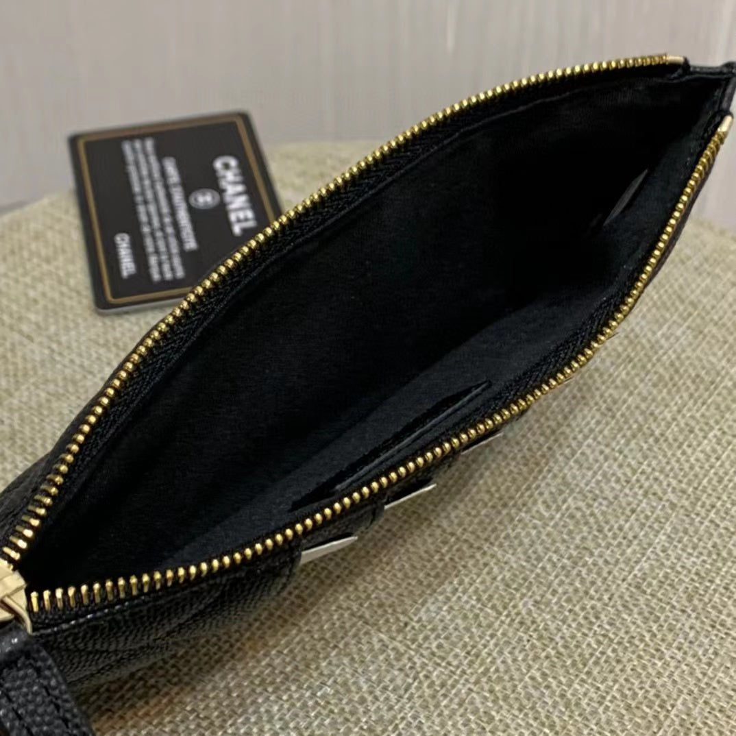 Chanel Coco Clutch Bag 19cm Gold Toned Hardware CC