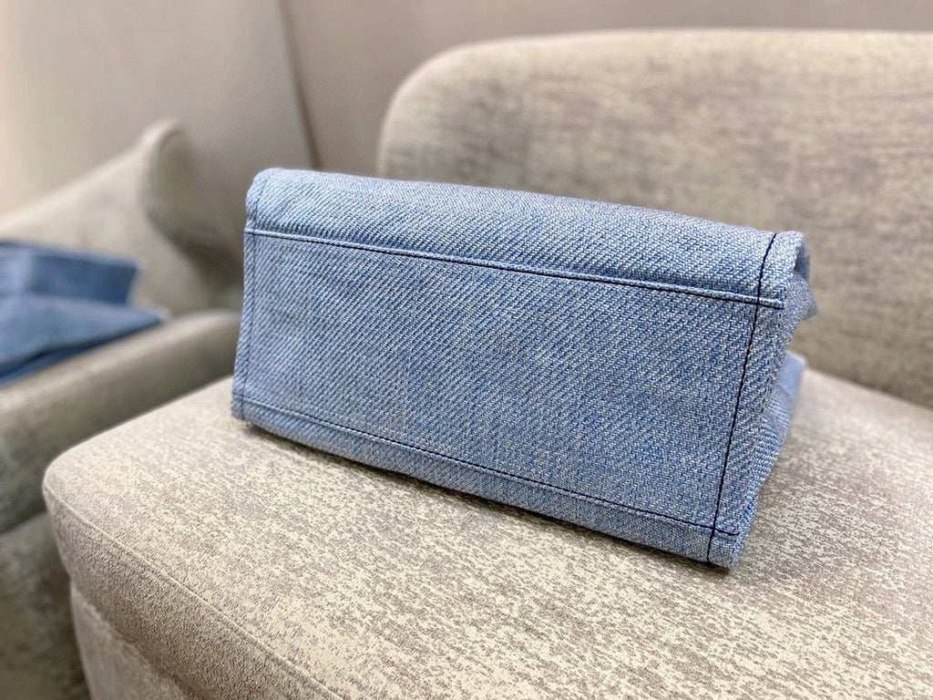 Chanel Deauville Tote 38cm Tweed Canvas Bag Fall/Winter Collection, Light Blue/White