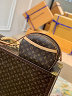 Louis Vuitton M51221 Diane 25cm Brown