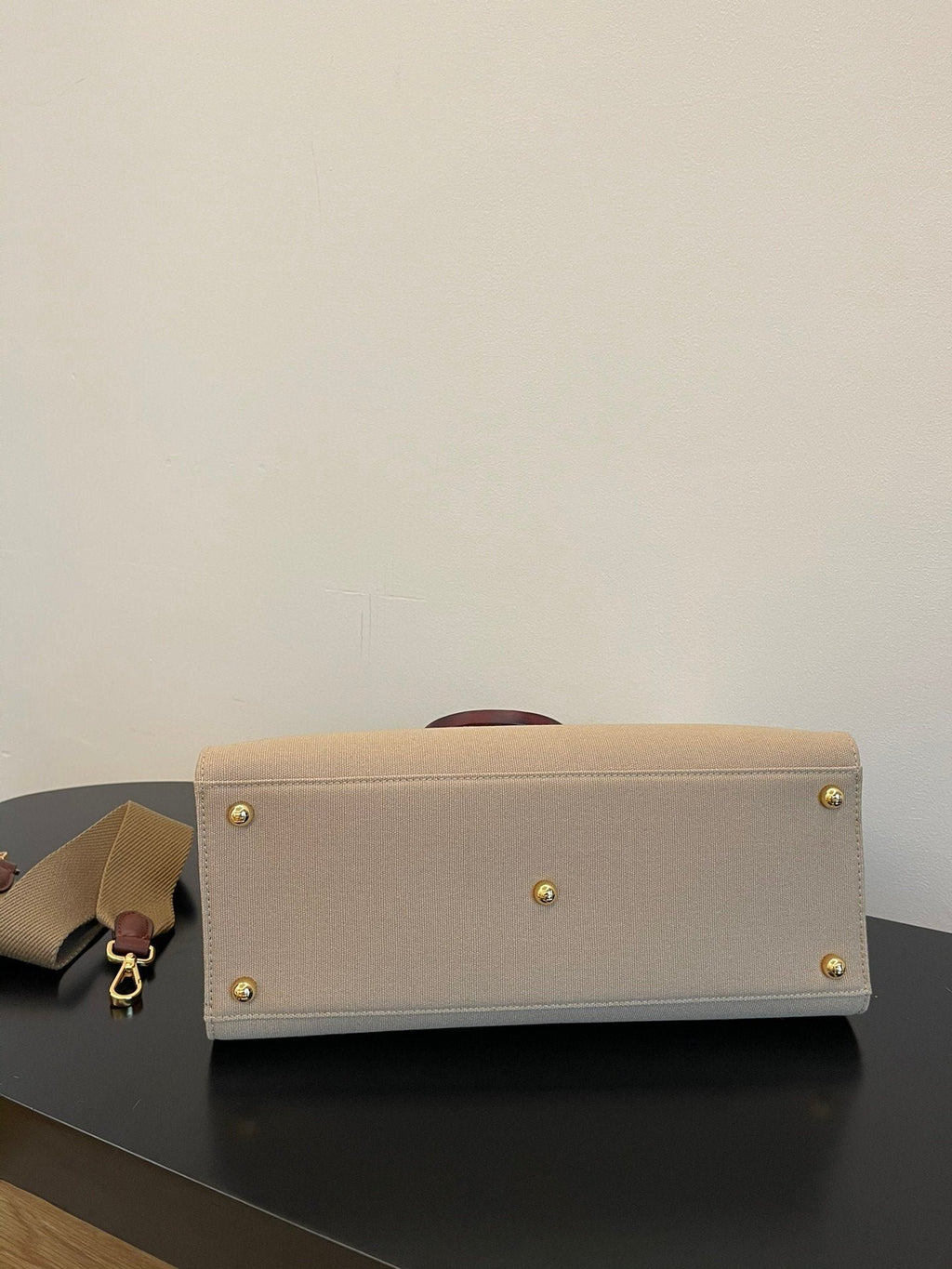 Fendi Tote Bag 35cm Beige