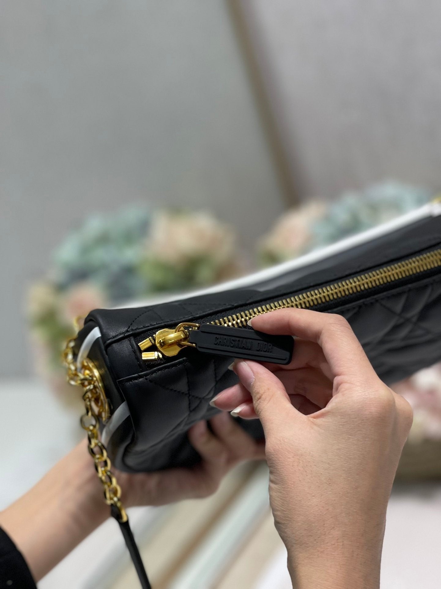 Christian Dior Small Vibe Hobo Bag 29cm Black