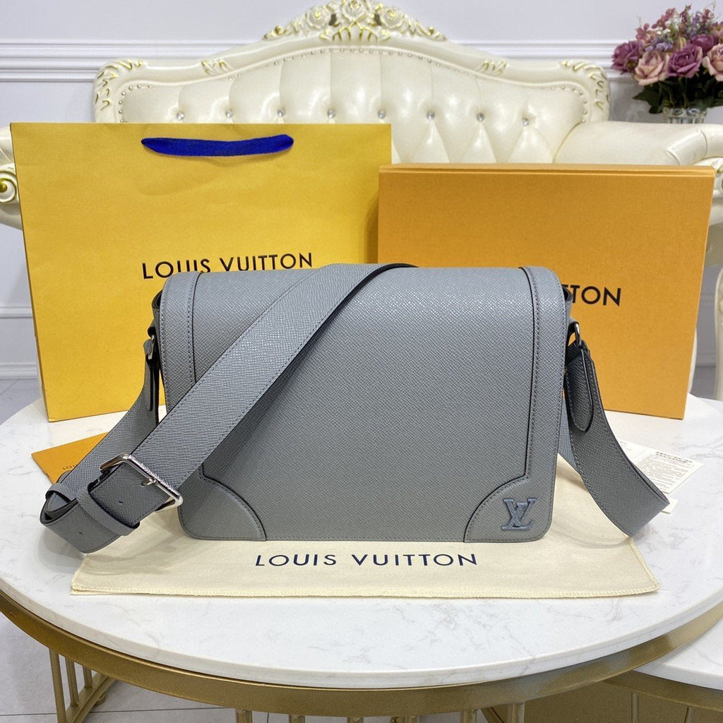 Louis Vuitton New Flap Messenger 29cm