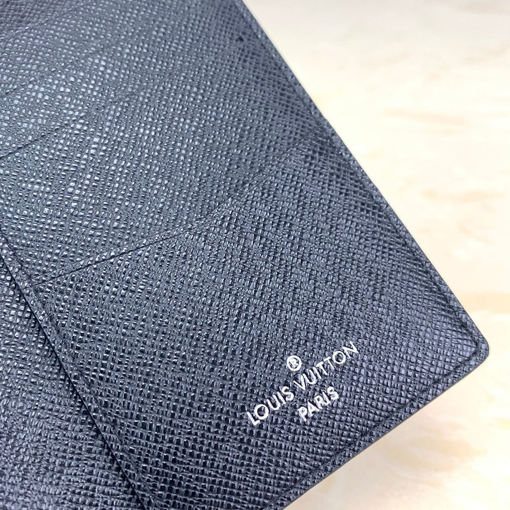 Louis Vuitton Wallet 19cm Black