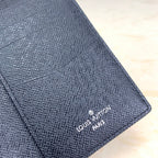 Louis Vuitton Wallet 19cm Black