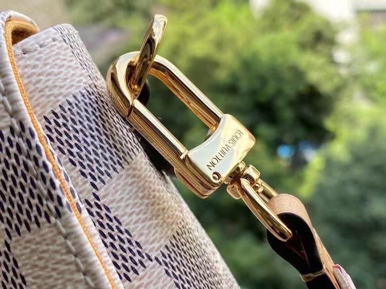 Louis Vuitton Croisette Damier