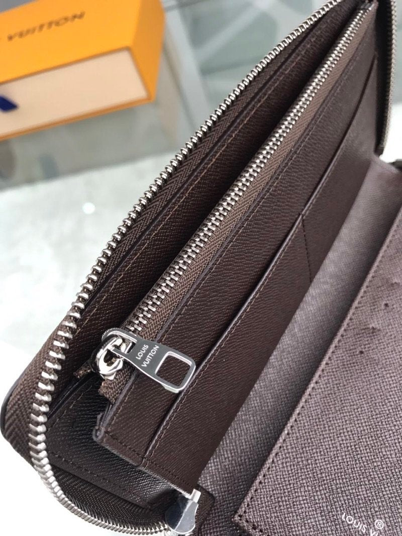 Louis Vuitton Damier Wallet 20cm Brown