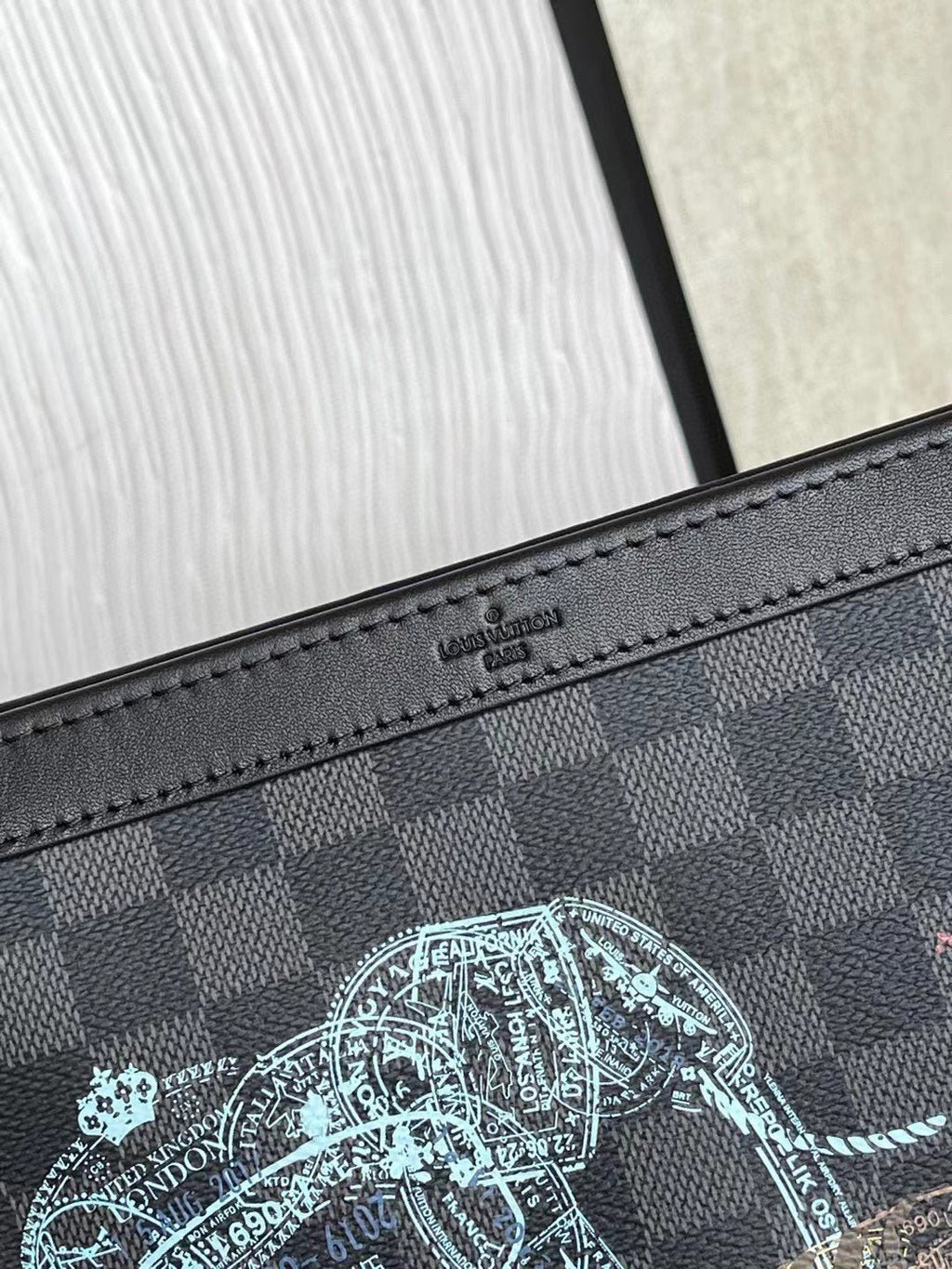 Louis Vuitton Gaston Wearable Wallet 22cm