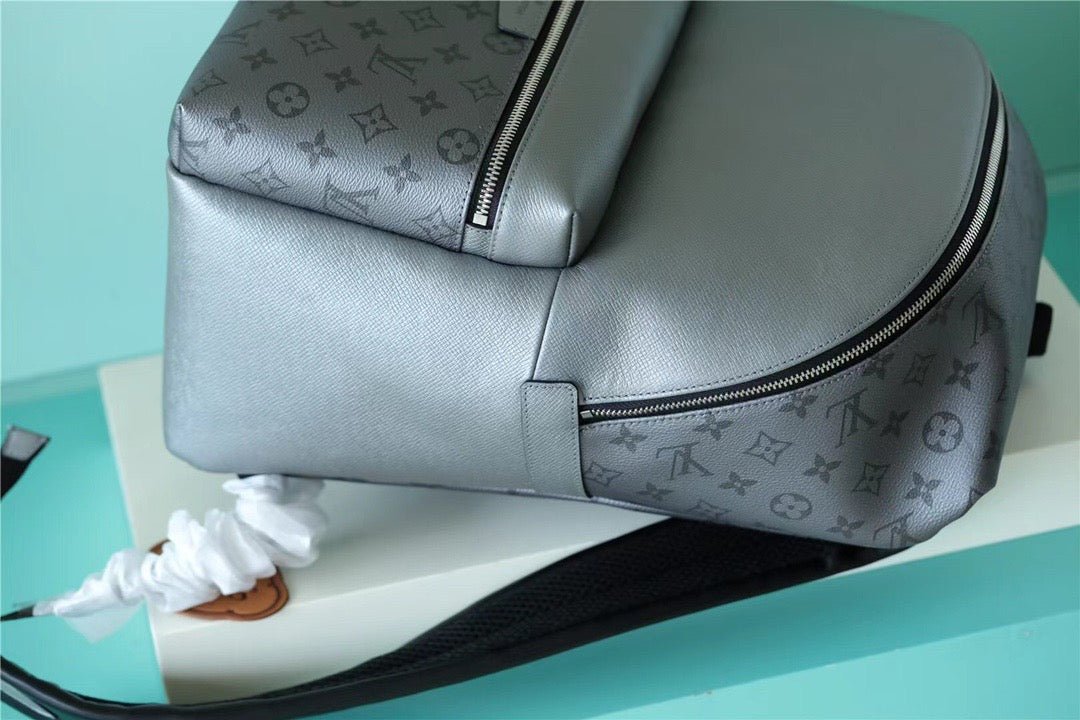 Louis Vuitton Discovery Backpack 40cm