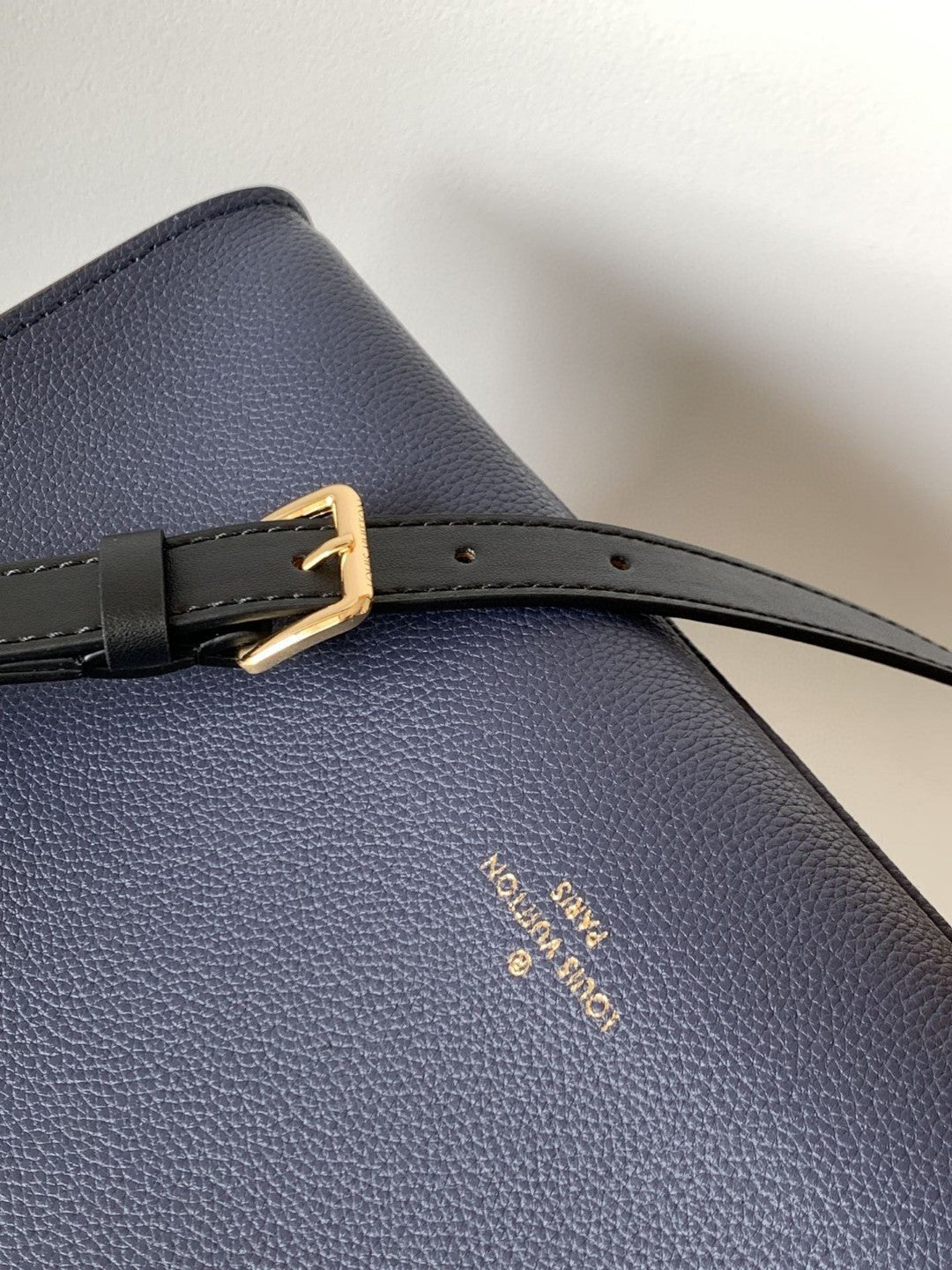 Louis Vuitton M57728 On My Side PM 30cm Blue