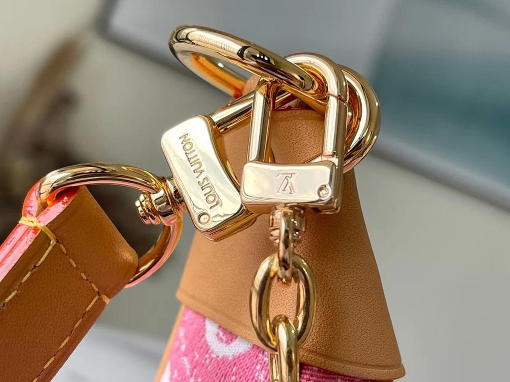 Louis Vuitton M81098 Loop 24cm Pink