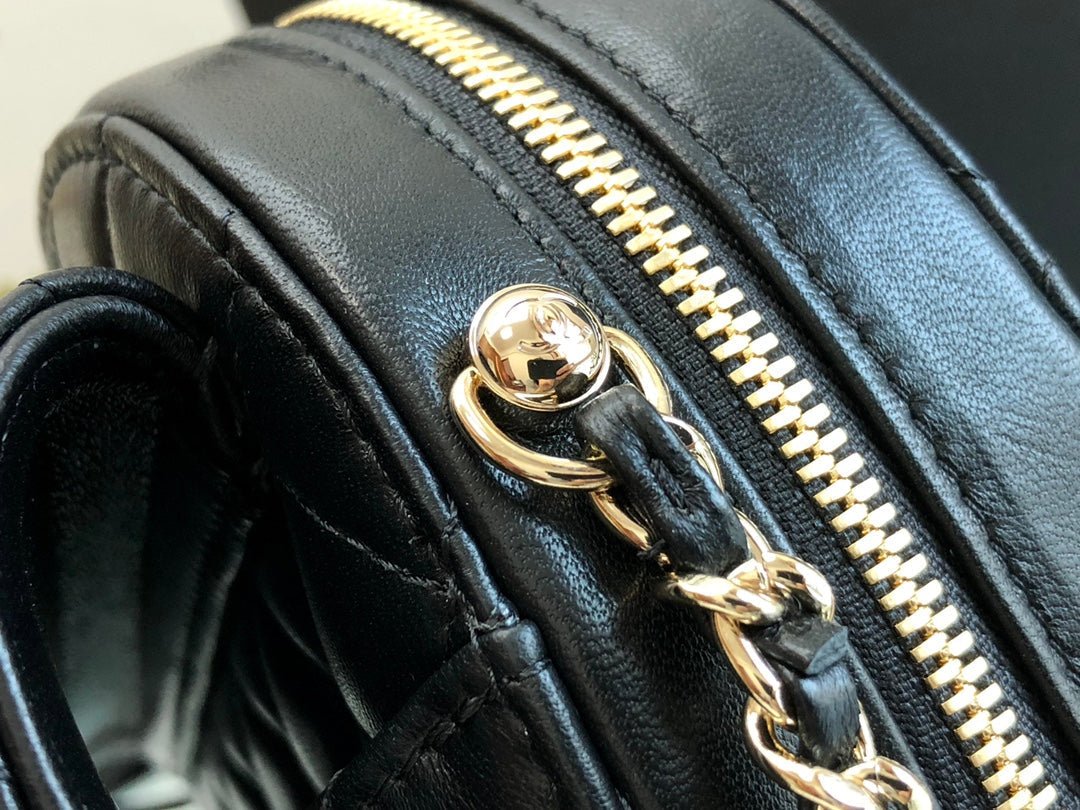 Chanel Mini Heartbag AS3191 16.5cm Black
