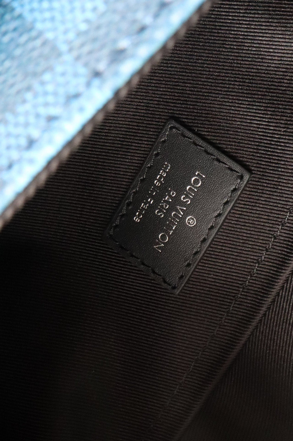 Louis Vuitton N50013 Studio Messenger 24cm