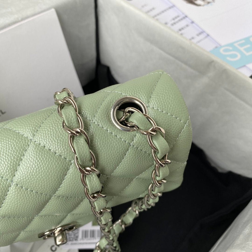 Chanel Mini Classic Flapbag 20cm