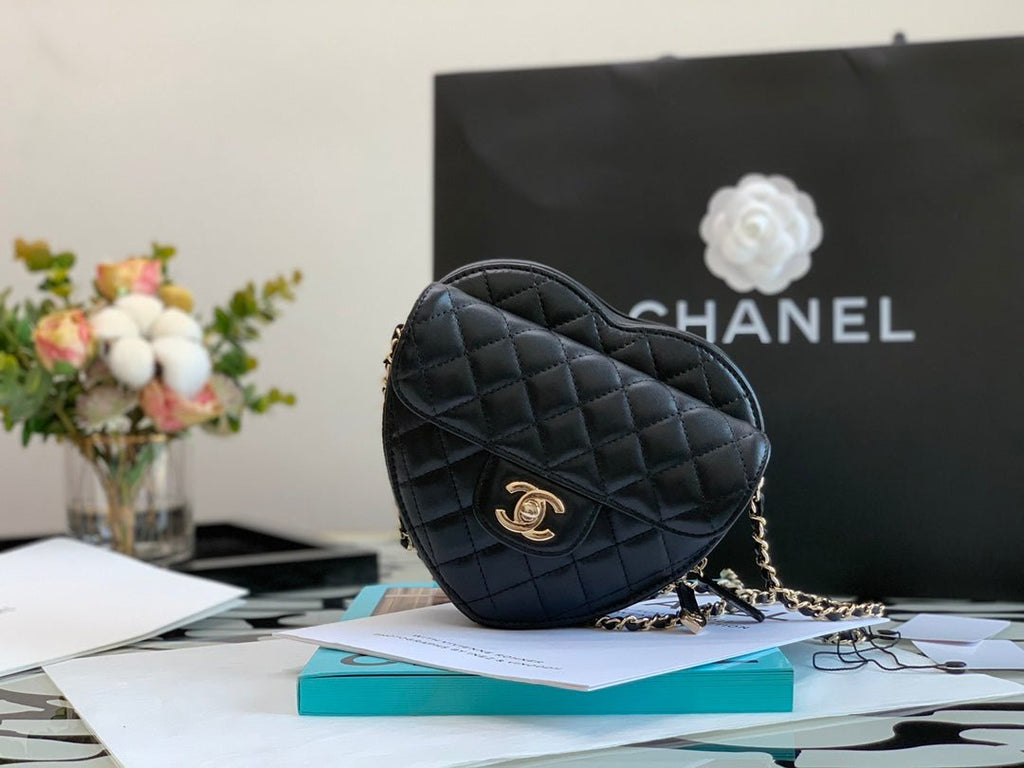 Chanel Mini Heartbag AS3191 16.5cm Black