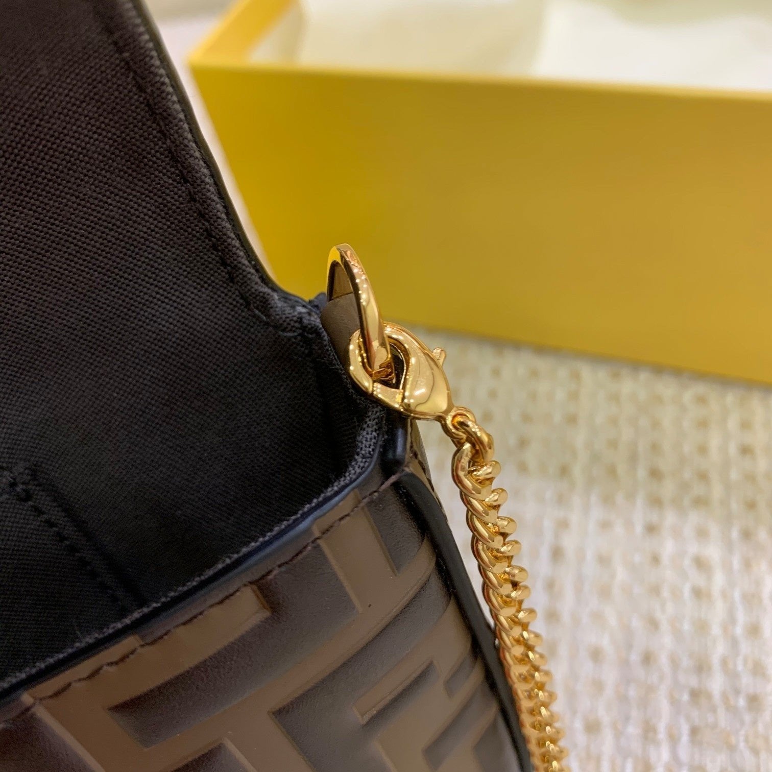 Fendi Hanld Bag 22cm Brown