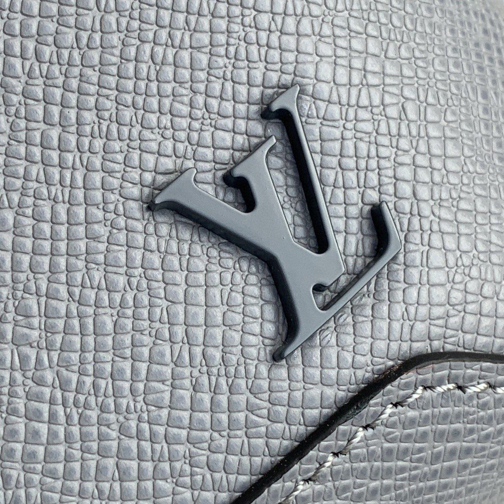 Louis Vuitton Avenue Sling Bag 31cm