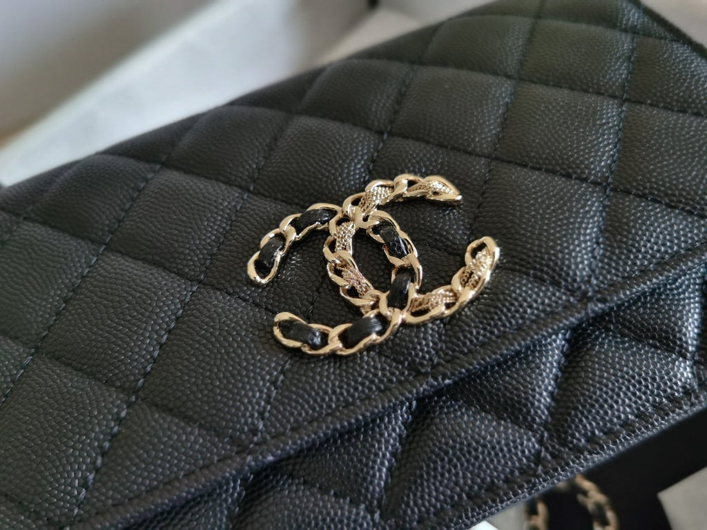 Chanel Mini Flapbag 19cm Black