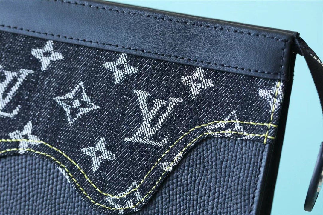 Louis Vuitton Pochette Voyage MM Monogram Drip Black By Nigo For Pre-Spring, Men’s Travel Accessories 27cm LV M45961