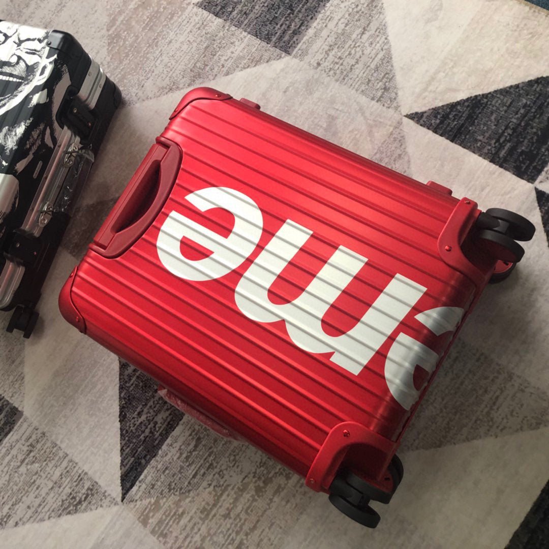 Louis Vuitton x Supreme Rolling Vali In Red 26 Inch