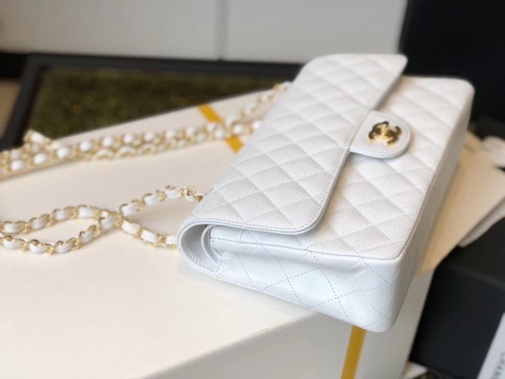 Chanel Classic Medium Flapbag Gold Hardware 26cm White