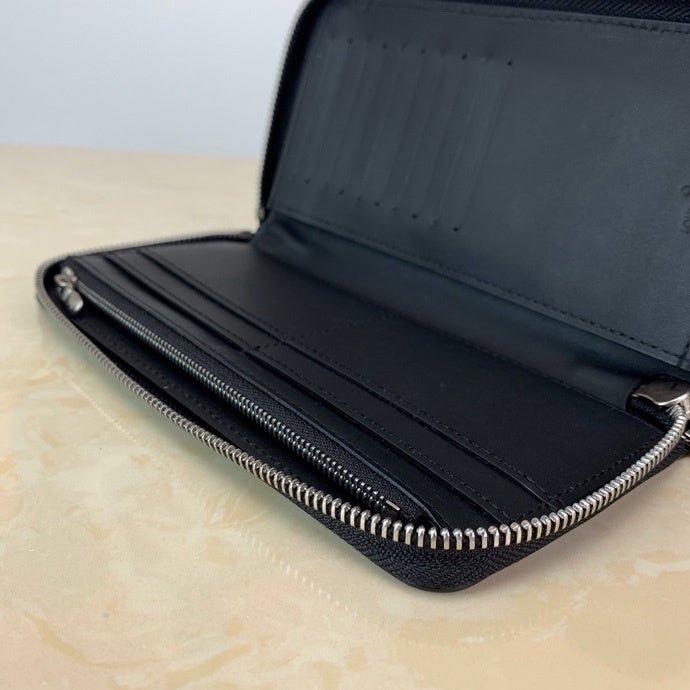 Louis Vuitton Wallet 20cm Black